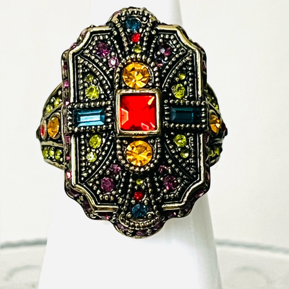 Heidi Daus Size 8  “Deco Trilogy Shield” Swarovski Crystals Ring AS IS